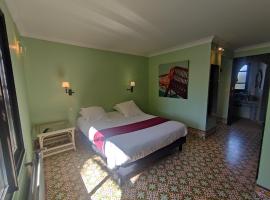 Chambre Emeraude, Riad 9 Couple only au village naturiste，位于阿格德角的摩洛哥传统庭院