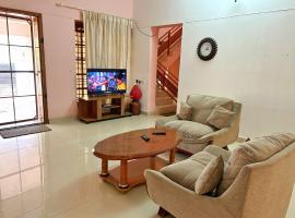 La Casa Trivandrum 4 BHK AC Luxury Villa at City Centre, Just 5 kms from Airport & 3 Kms to Trivandrum Railway Station，位于特里凡得琅的酒店