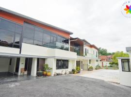 Private Studio In Bungalow near KL Sentral by Lilyandloft，位于吉隆坡的酒店
