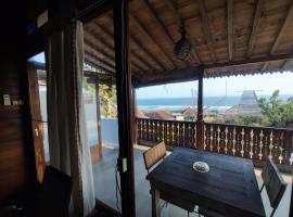 Villa Joglo Paris Yogyakarta，位于帕朗特里蒂斯的酒店