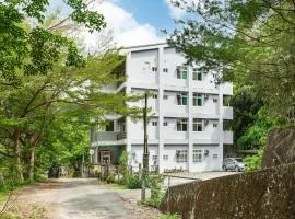 山水桃米旅店