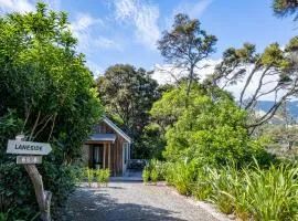 Laneside - Akaroa Holiday Cottage