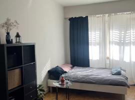 A cute room with 1,5 bed in shared flat，位于Arni Alp的旅馆