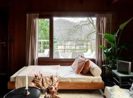 Cosy 70s Cabin with a Beautiful View