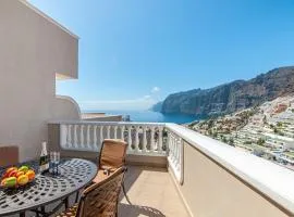 Luxury 2-Bedroom Ocean View Apartment