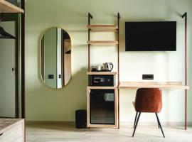 Tirreno CODE ROOMS，位于塔尔奎尼亚的酒店