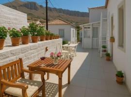 A Sea-licious Vacation - Chic & Style in Hydra，位于伊兹拉的酒店