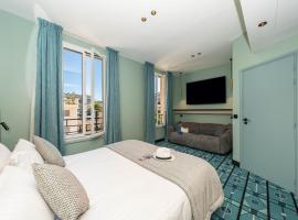 Hôtel CASA MOHO - Juan-Les-Pins，位于胡安莱潘的酒店