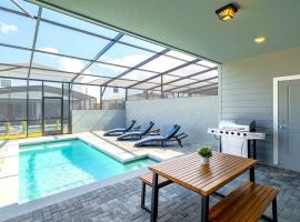Brand New Charming Home 9 Miles To Disney，位于奥兰多的酒店
