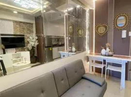 Loft and Luxe 1BR Condo in Clark