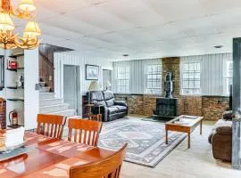 Cozy Home w/ Yard: Steps to Mississippi River