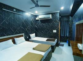 Hotel Govindh Heights，位于蒂鲁帕蒂的酒店