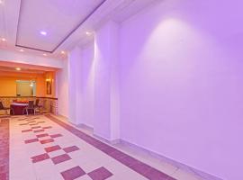 Super Capital O Townhouse Govinda Royal