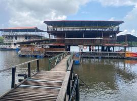 SPOT ON 91156 Bakau Hijau Riverlodge & Campsite，位于Semiling的酒店