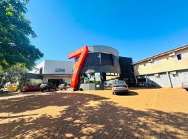 Hotel 7，位于特雷斯拉瓜斯的酒店