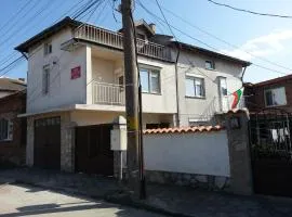 Guest House "Dimova"