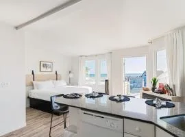 2 Coastal Studios at Cayucus Beach Access Ocean Views
