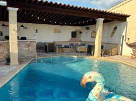 Villa Victoire au coeur de la Provence，位于沃内勒的酒店