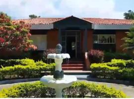 finca el eden ginebra valle，位于Ginebra的酒店