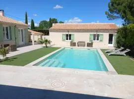 Villa Césarine 4 étoiles, 8 pers, 4 chambres, piscine privée, poolhouse, clim