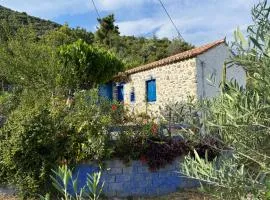 Happynest Leni, Stone House