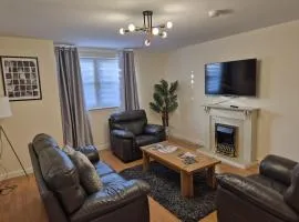 Spacious Modern 2-BR Apartment in Aberdeen City Centre