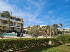 G-cribs el gouna 2 bedroom with garden，位于艾尔古纳的酒店