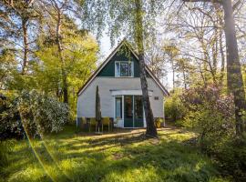 Forest Villa in Markelo with Sunny Garden，位于马尔克洛的酒店