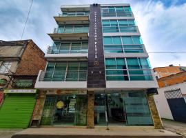 Hotel Andinos Plaza Pitalito，位于皮塔利托的酒店