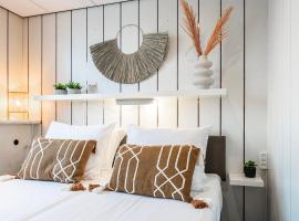 Cozy Suite Near The Coast Zoutelande，位于佐特兰德的酒店