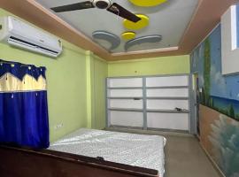 Abhinava Guest House，位于Kovvūr的酒店