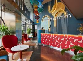 Hotel Indigo Barcelona Plaza Espana by IHG，位于巴塞罗那的酒店