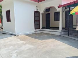 Rajeshwari hotel，位于Sonprayag的酒店