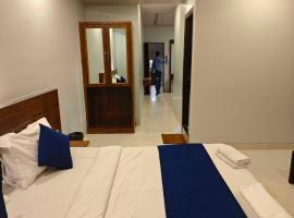 Hotel O Vishwanath lodge，位于Nārāyangaon的酒店