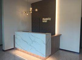 Karasky Hotel，位于新邦安拨的酒店