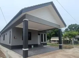 HOMESTAY BAJET AL-KAUTSAR BANGLO 3 BILIK BERDEKATAN UNISZA, UMT, IPG, MRSM KT, AIRPORT, Kuala Nerus
