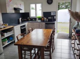 Chambre à louer chez l'habitant，位于Le Fenouiller的酒店