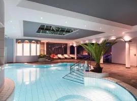 25h SPA-Residenz POOLs IN & OUT, private Garden & Beach
