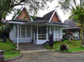 Diyar Villas Puncak M6-11，位于普卡的酒店