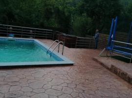 La Colette，位于杜博瓦乡的带热水浴缸的酒店