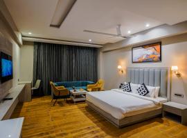 Clubhouse Hotel Chandigarh Mohali，位于Mohali的酒店