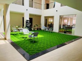 Zip By Spree Hotels Neelam Nakshatra，位于Kudal的酒店