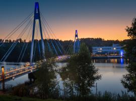 芬兰蒂亚阿尔巴酒店，位于于韦斯屈莱的酒店