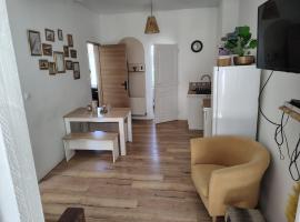 Appartement au premier étage，位于布尔堡的酒店