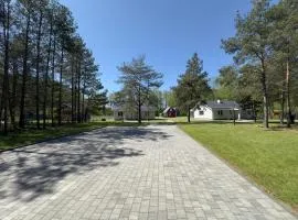 Na skraju lasu
