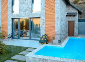 N'Gen Luxury Villas - Razem，位于Razëm的酒店