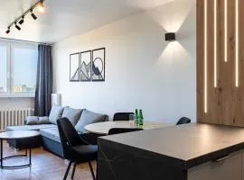 VIP Plac Jana z Głogowa 2