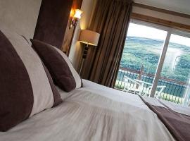Cairndow Stagecoach Inn，位于科尔朵的宾馆