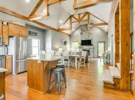 Game Room and Hot Tub Spacious Retreat in Hollister