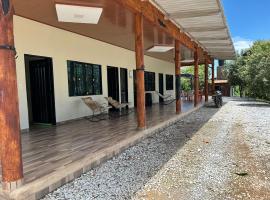 Finca las palmas，位于特里温福港的酒店